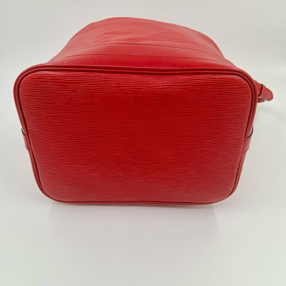 VGUC Louis Vuitton Authentic Epi Noe Red Leather Drawstring Bucket Shoulder Bag - Picture 14 of 17